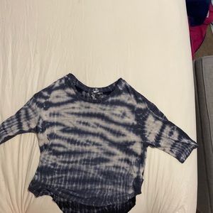 Multi media blue grey tie dye W Medium Young Fab Broke 3/4 sleeve shirt